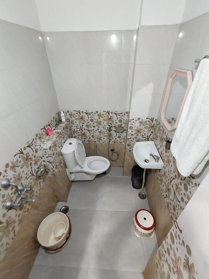 Aroma Homestay Удайпур Екстериор снимка