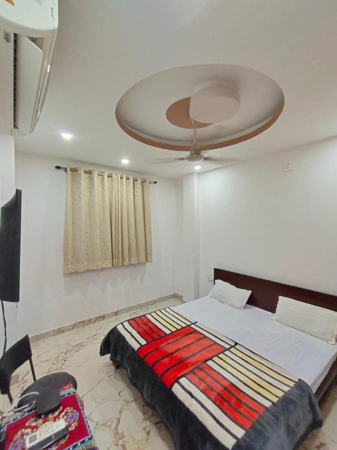Aroma Homestay Удайпур Екстериор снимка